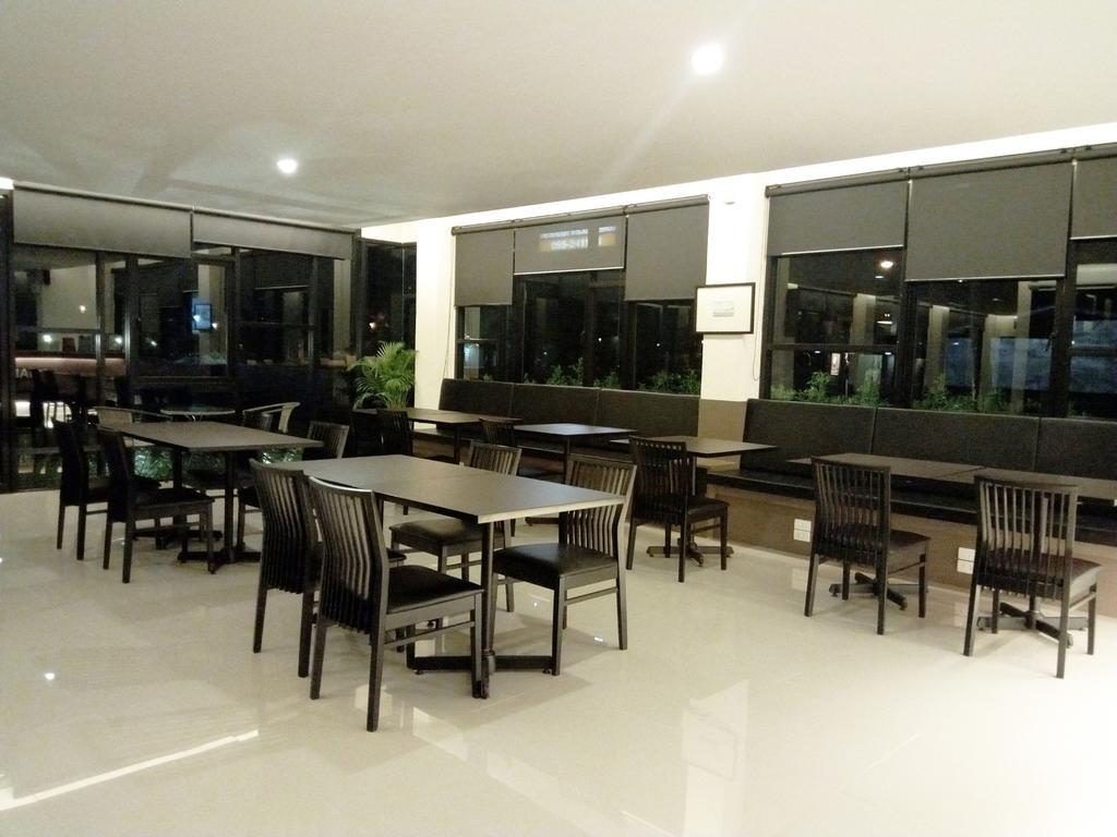 The Harmony Ville Phitsanulok Exteriör bild